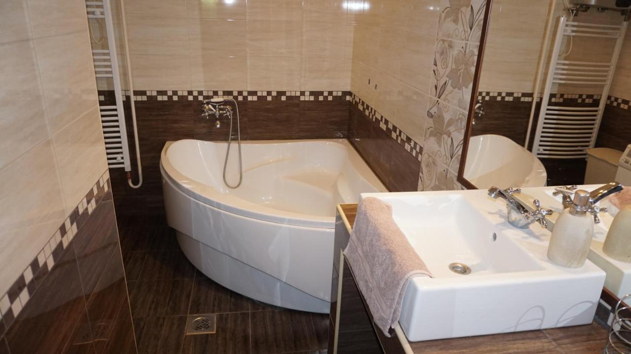 Edes Otthon Apartman Gyula Luaran gambar